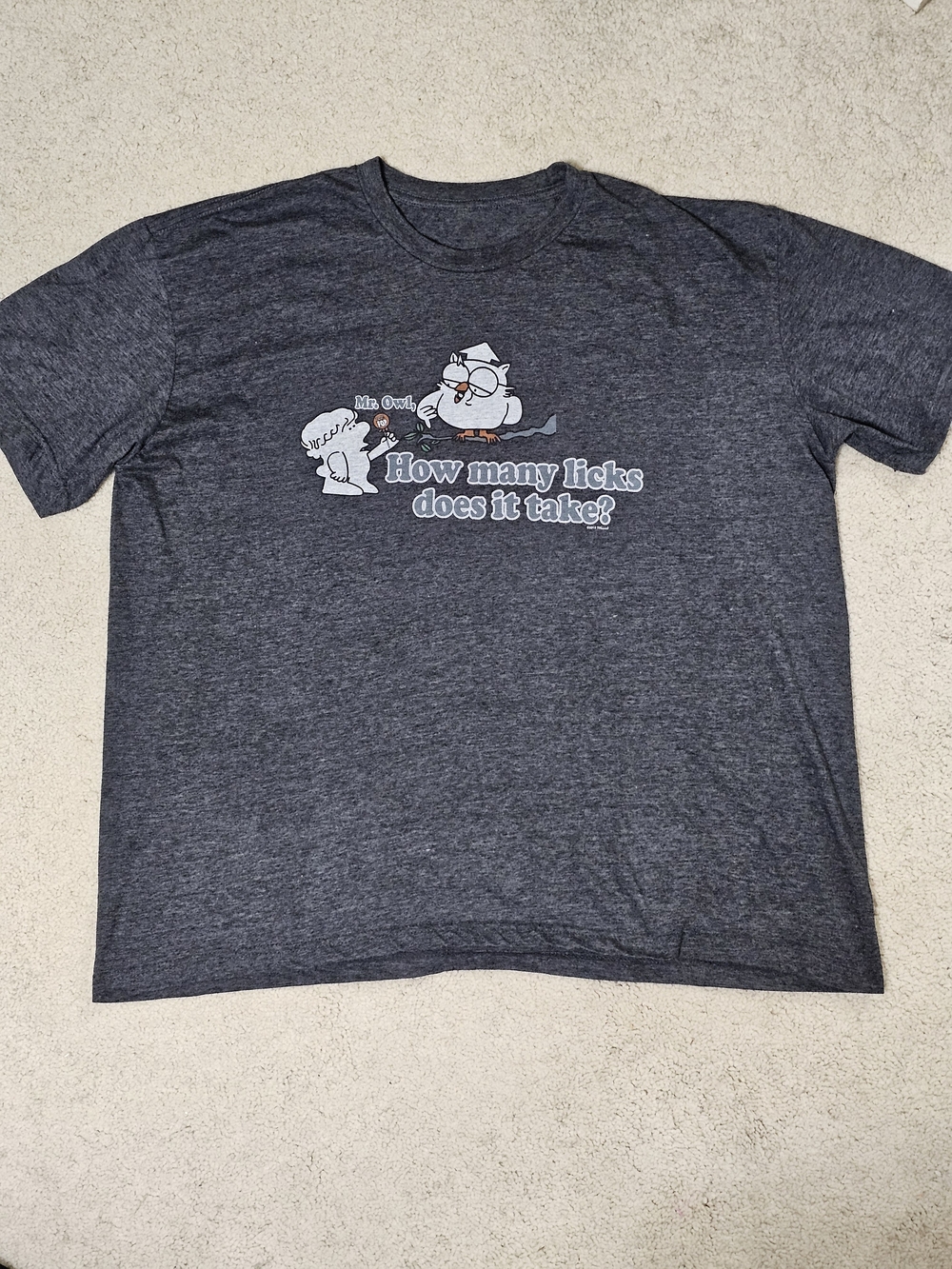 Gray Graphic Tee "How many licks does it take?" Size XXL